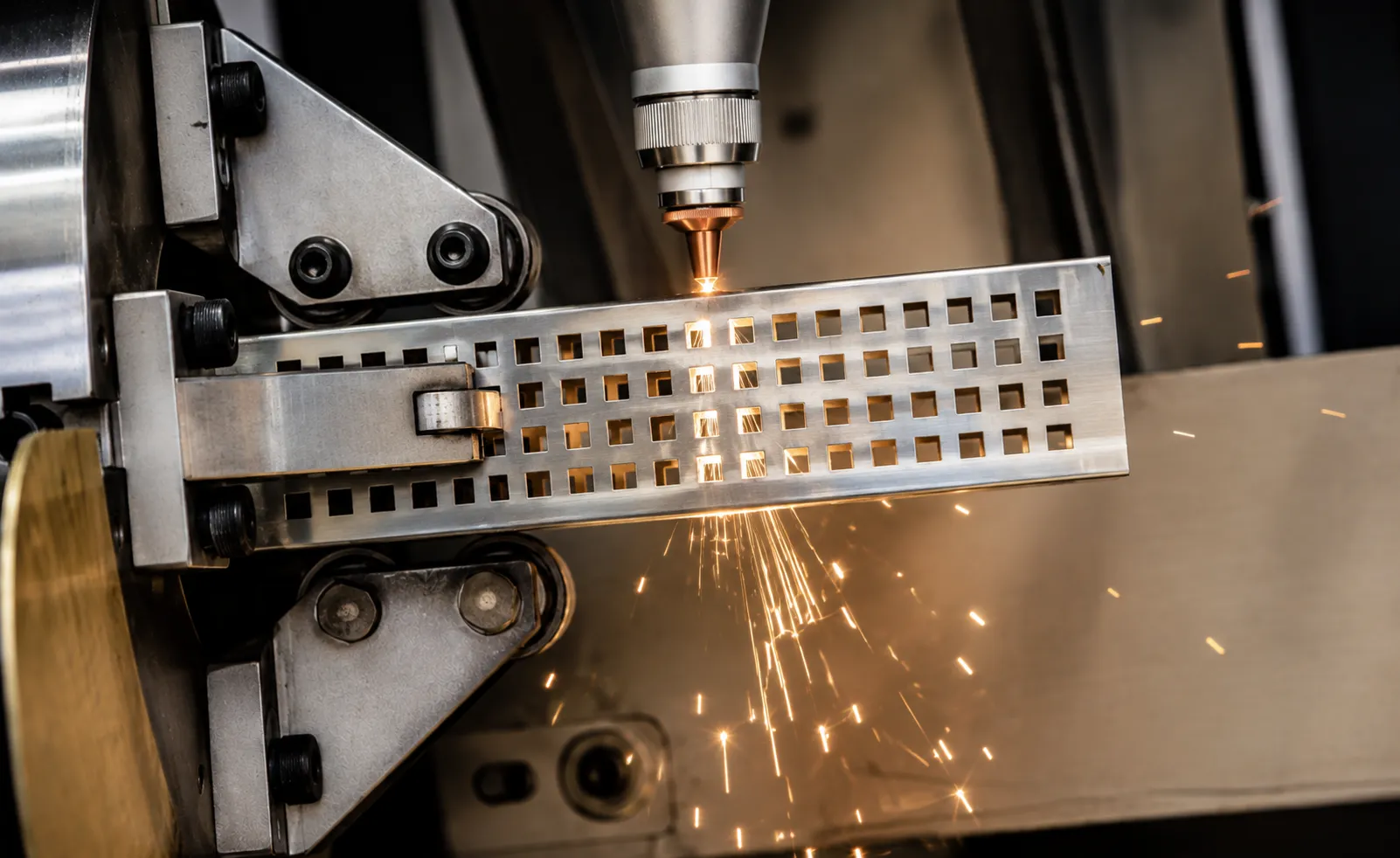 Precision measurement for optical mounting surfaces