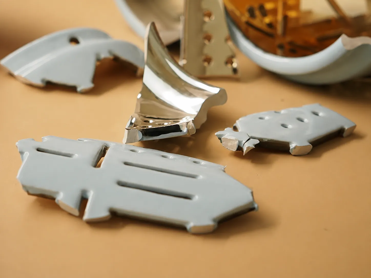 Consumer products metal components