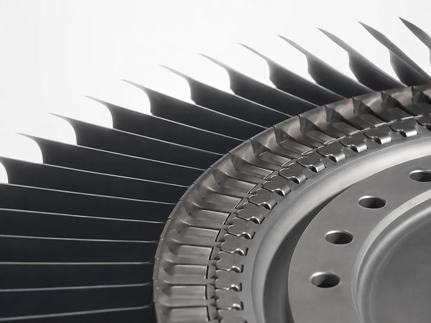 Machined aerospace turbine blade in heat-resistant superalloy